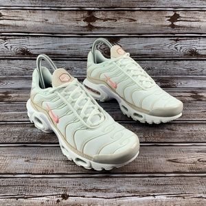 air max plus sand